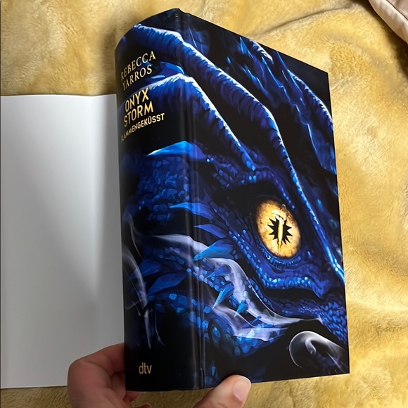 Onyx Storm - Rebecca Yarros - Picture 1 of 5